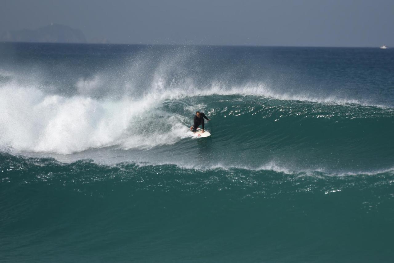 Shark'S Lodge Baleal Exterior foto