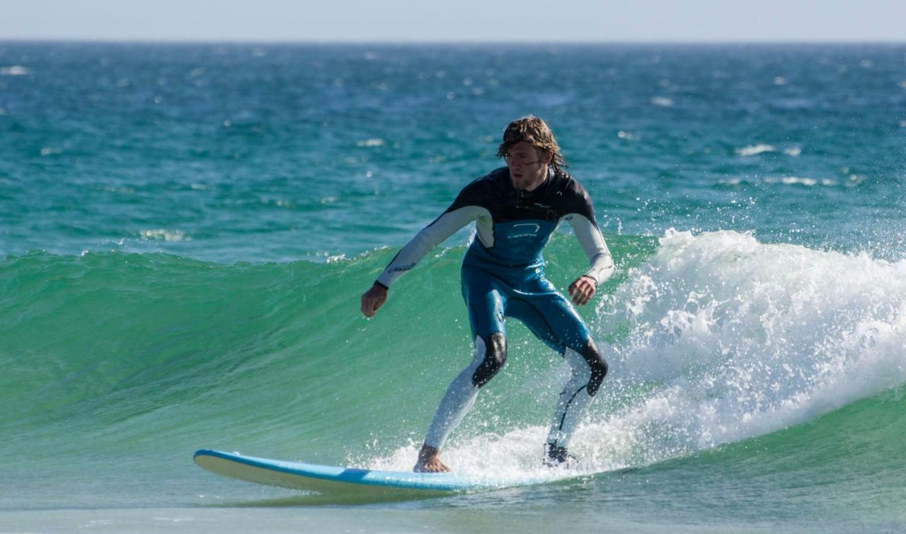 Shark'S Lodge Baleal Exterior foto